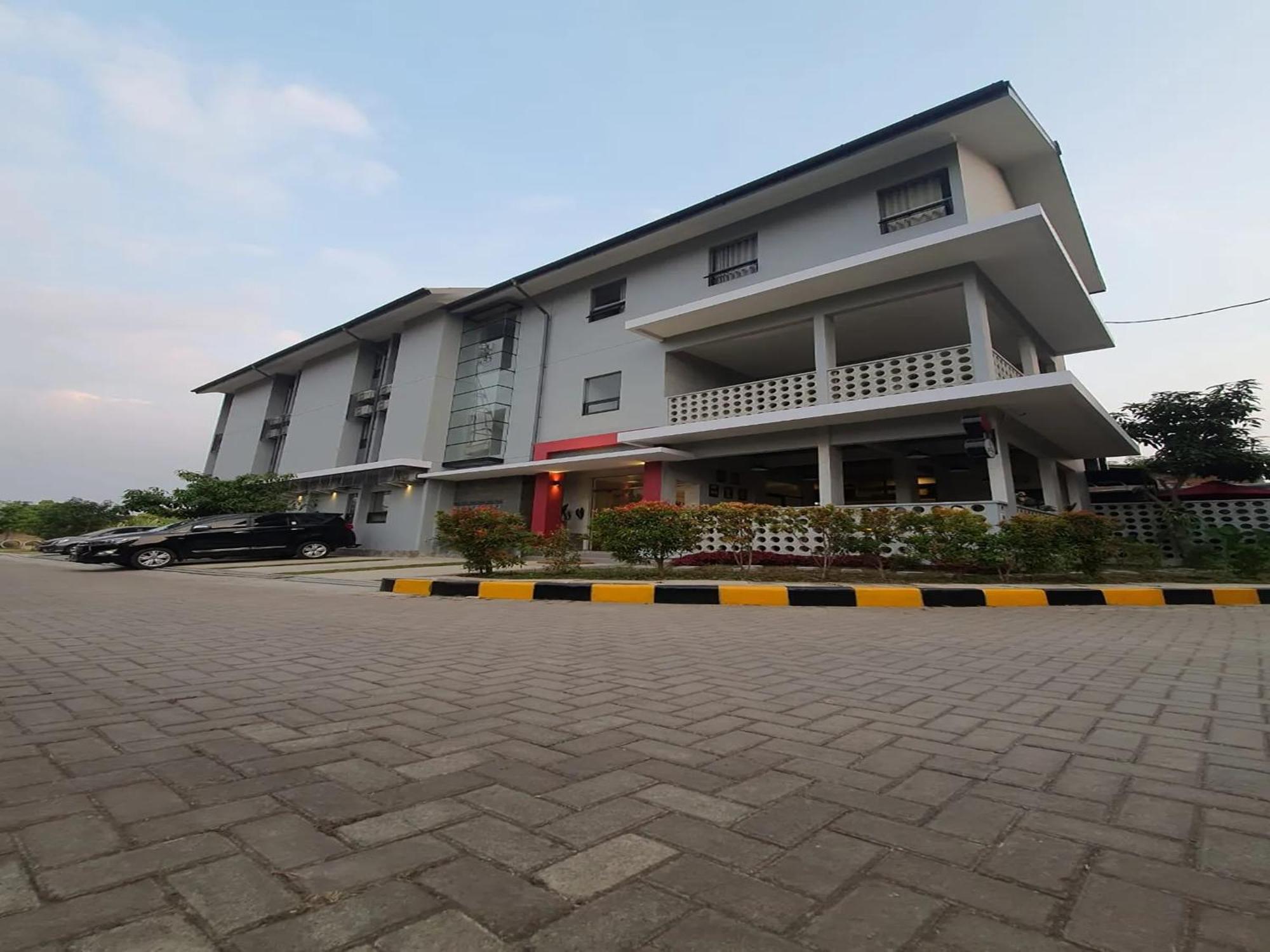 The Cluster Harris Bed & Breakfast Cimahi Exterior photo