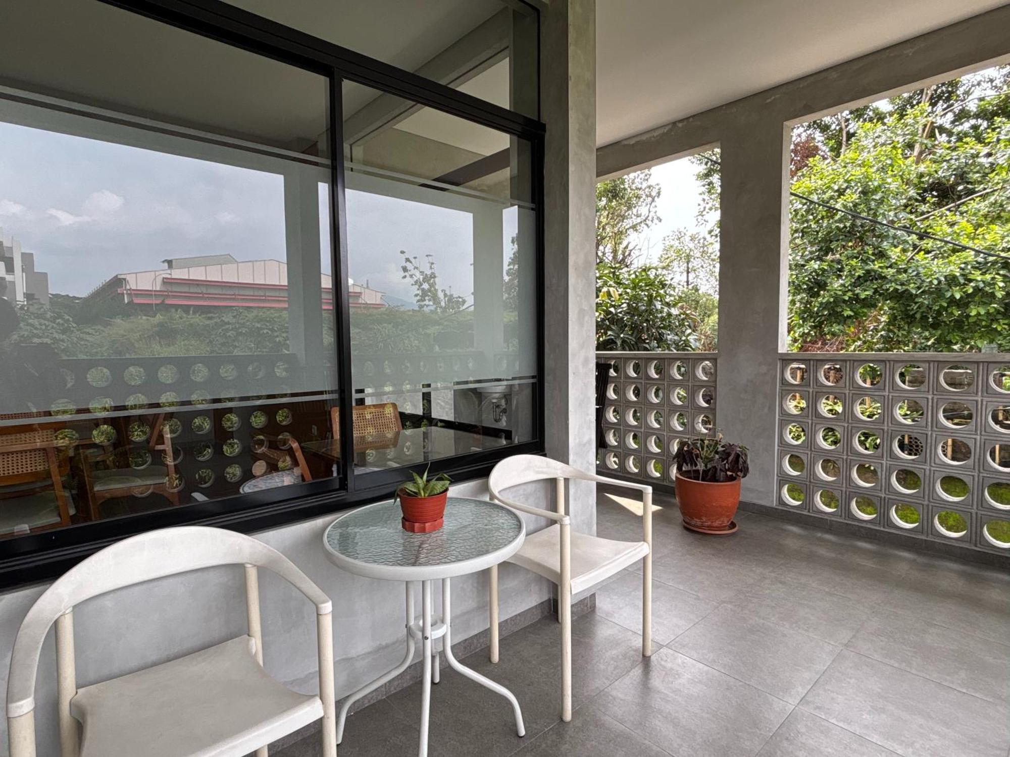 The Cluster Harris Bed & Breakfast Cimahi Exterior photo